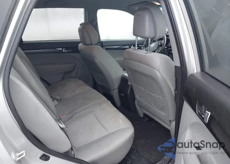 2011 Kia Sorento Lx V6 from USA, damaged, VIN 5XYKTDA21BG150669